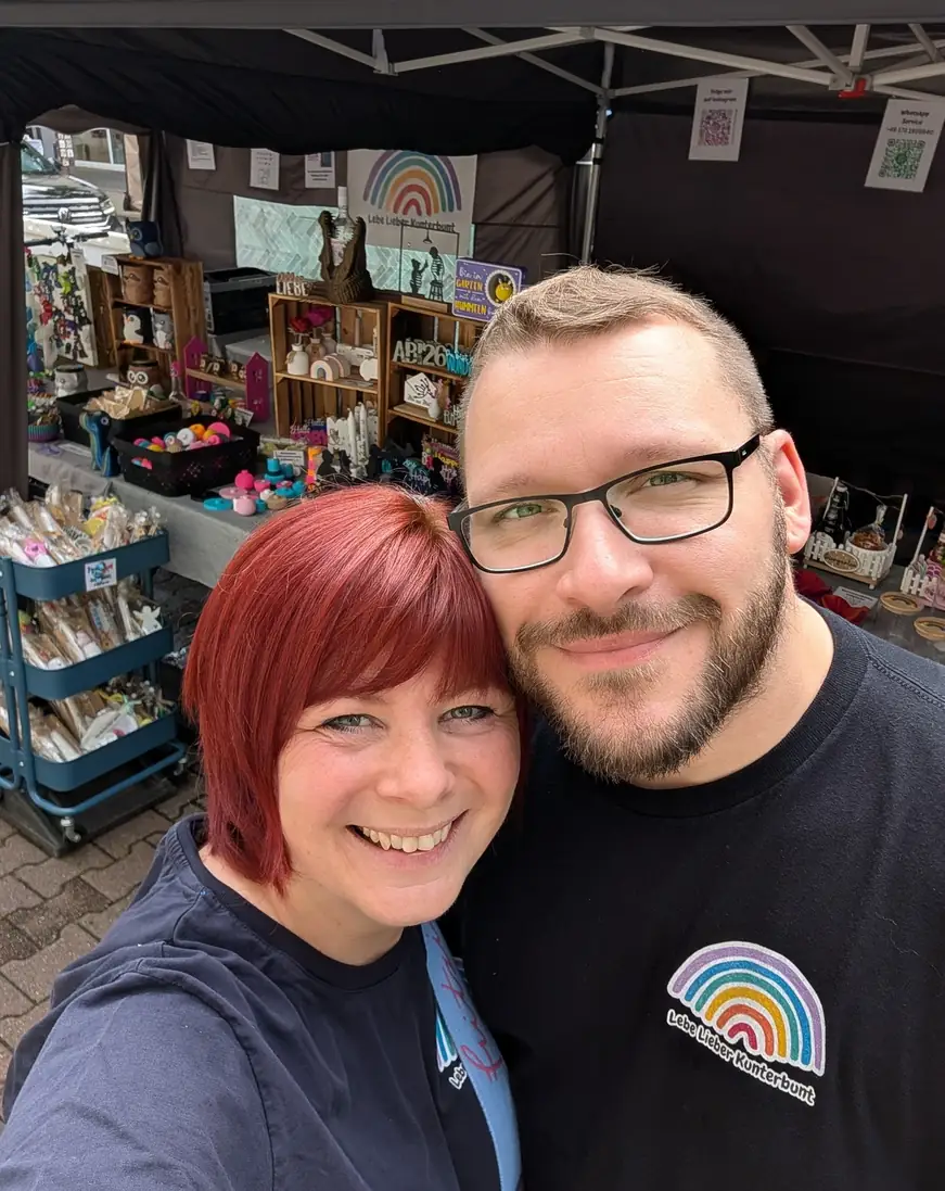 Kathrin und Marcel an ihrem Marktstand